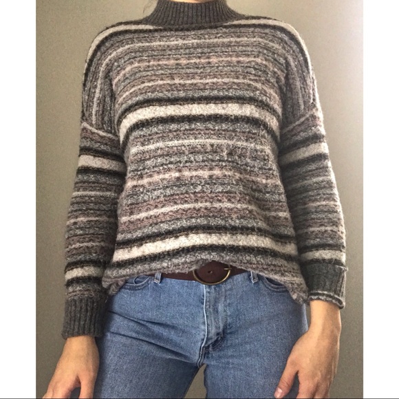 American Eagle / Turtleneck Sweater - Picture 1 of 5